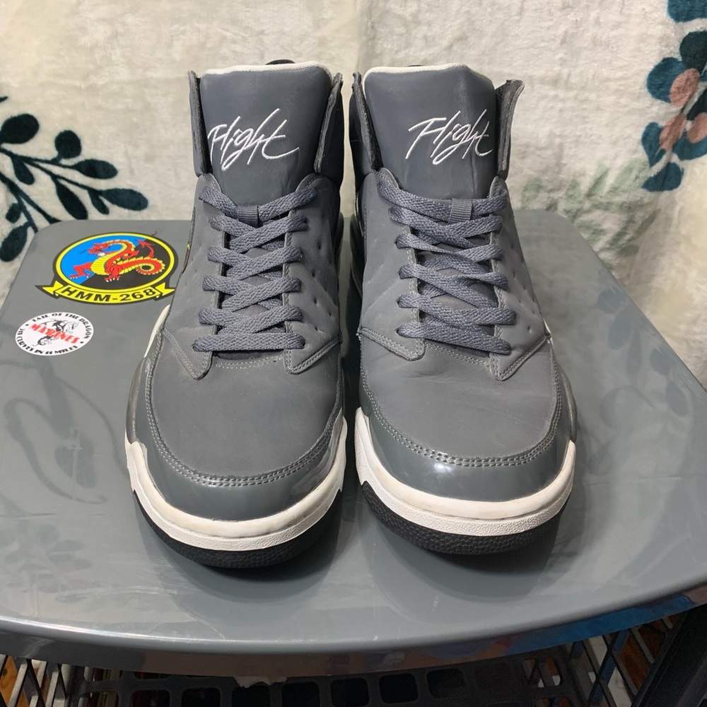 Nike Flight Grey Sneakers